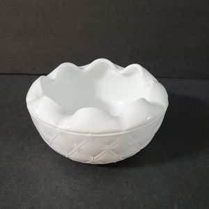 Indiana Glass Quilted Diamond Bowl